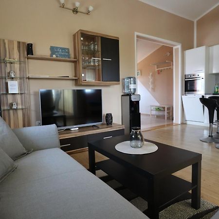 Apartman ˝Abaza˝ วีร์ ภายนอก รูปภาพ