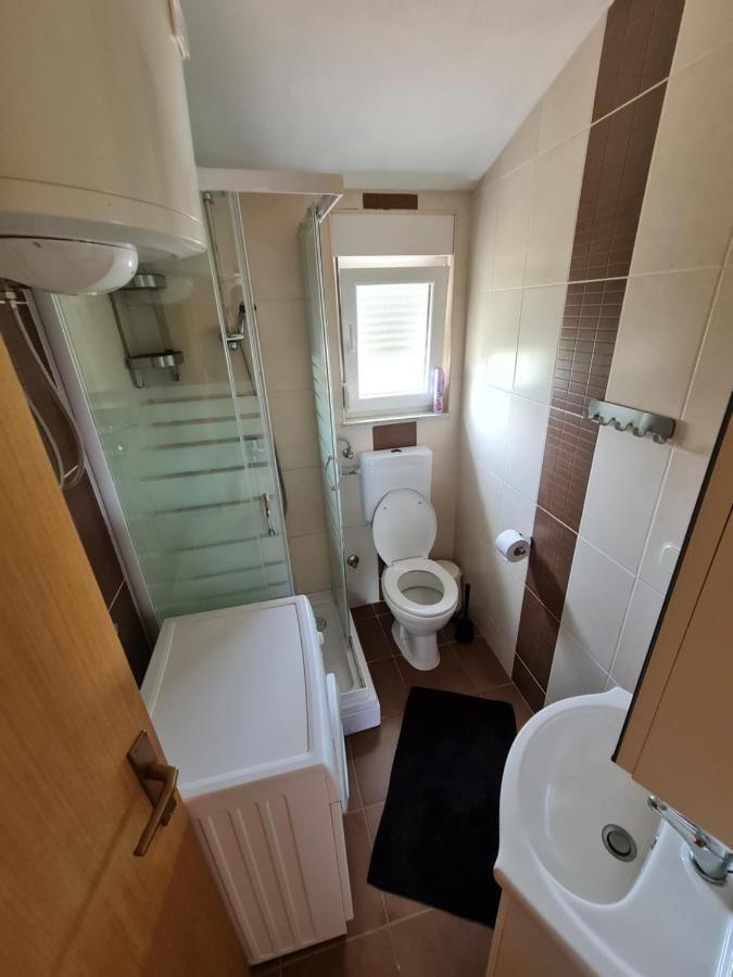 Apartman ˝Abaza˝ วีร์ ภายนอก รูปภาพ